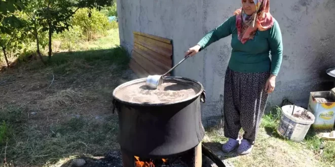 Batman Sason Bölgesinde Üzüm Pekmezi Üretimi Başladı