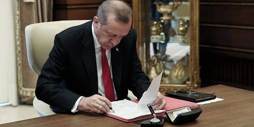 Erdoğan onayladı: 3 bakanlıkta görevden alma ve yeni atamalar gerçekleştirildi.