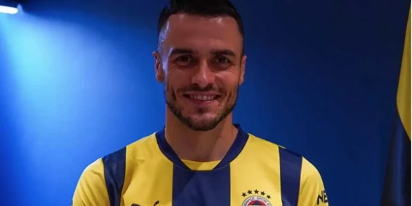 Filip Kostić, Fenerbahçe ile sözleşme imzaladı.