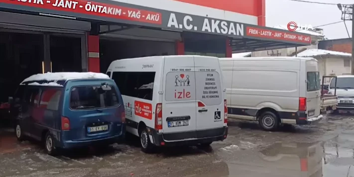 Kar yağışı lastikçilere akın ettirdi