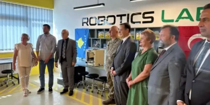 Kosova'da Robotik Dershaneler Açıldı